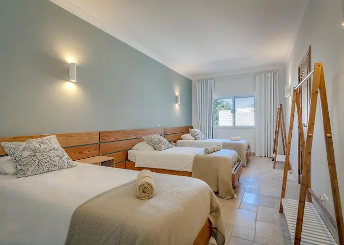 Eden Lodge, A Unique Space For Groups *