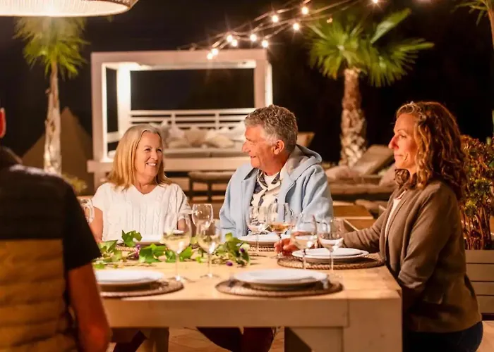 Eden Lodge, A Unique Space For Groups فيلة *