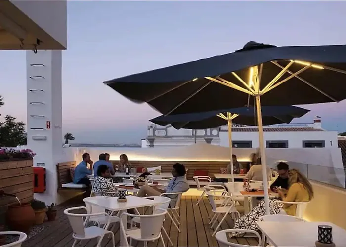 Eden Lodge, A Unique Space For Groups *