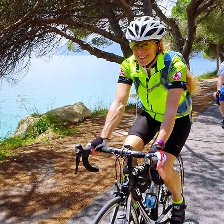 Vila Eden Lodge, A Unique Space For Groups Bensafrim