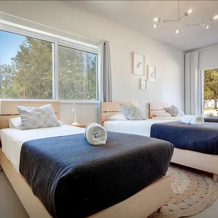 Eden Lodge, A Unique Space For Groups Vila *