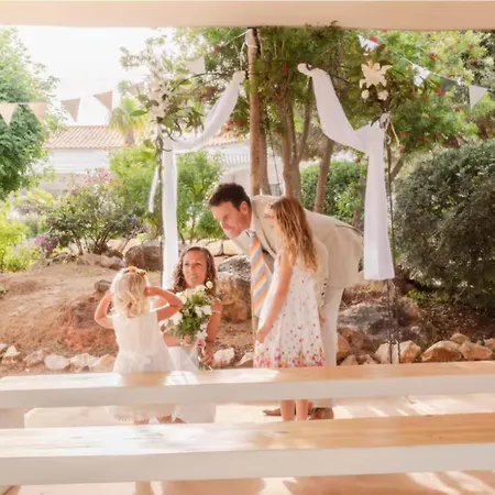 Vila Eden Lodge, A Unique Space For Groups *