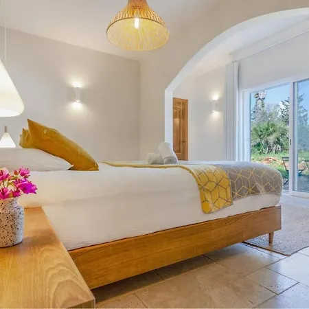 Eden Lodge, A Unique Space For Groups * Bensafrim