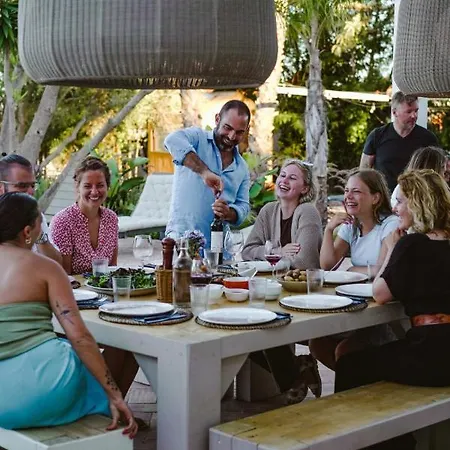 Eden Lodge, A Unique Space For Groups * Bensafrim