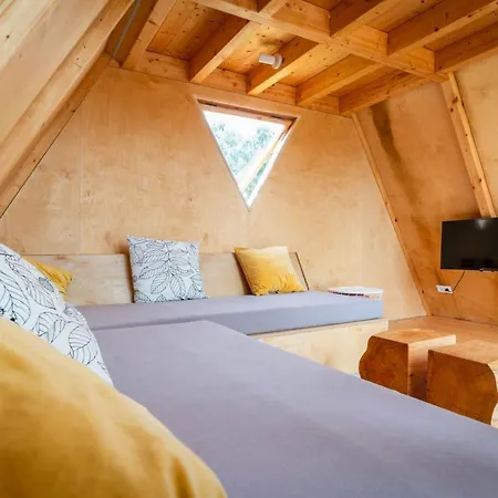 Eden Lodge, A Unique Space For Groups