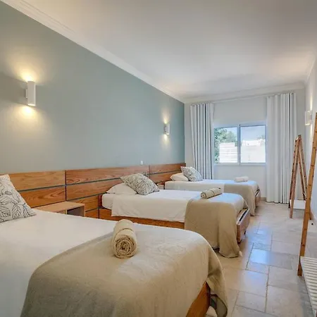Eden Lodge, A Unique Space For Groups Villa Bensafrim