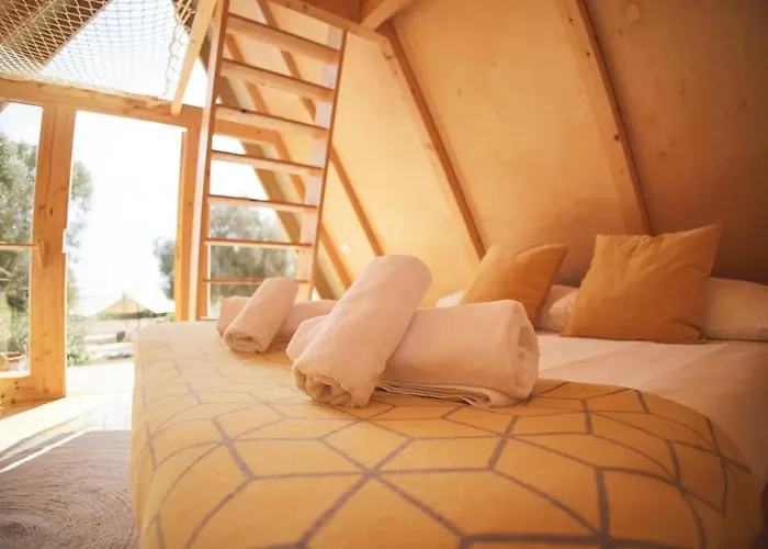 Eden Lodge, A Unique Space For Groups Villa *