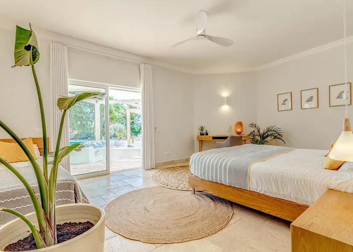 Eden Lodge, A Unique Space For Groups Bensafrim