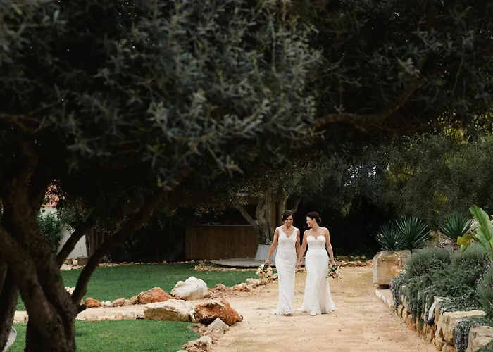 Eden Lodge, A Unique Space For Groups