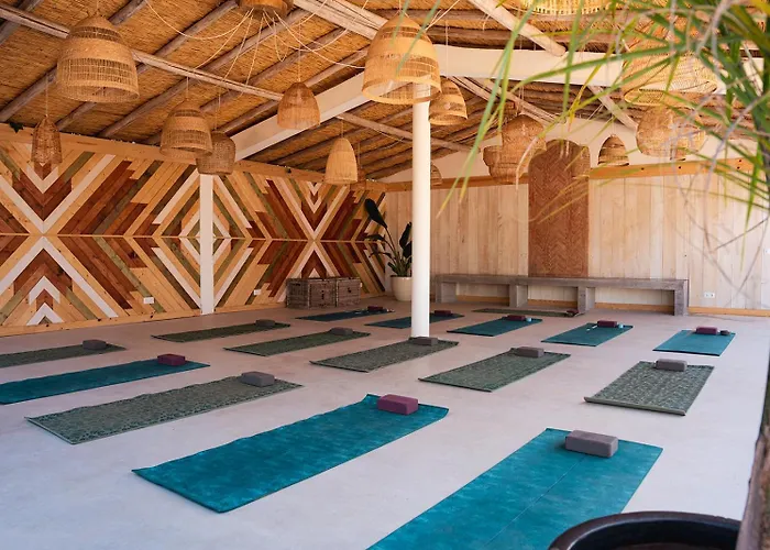 Eden Lodge, A Unique Space For Groups Villa Bensafrim