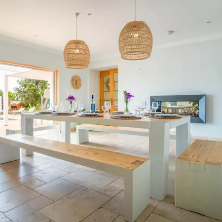 Eden Lodge, A Unique Space For Groups Вилла *